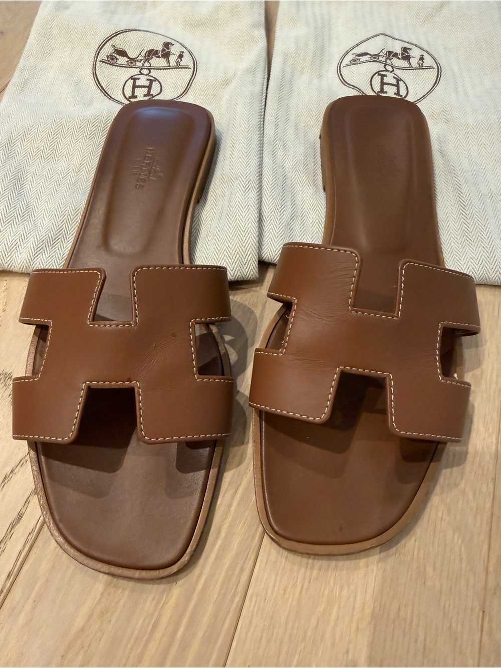 Hermès Tan (gold) Leather Oran Sandals